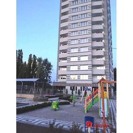 Green Stone Киев Екстериор снимка